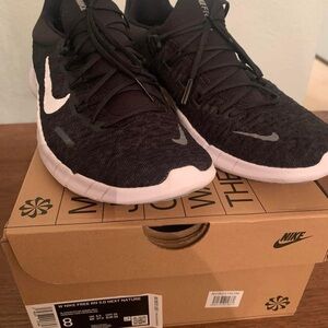 Nike 2021 Running Shoe Women’s size 8.